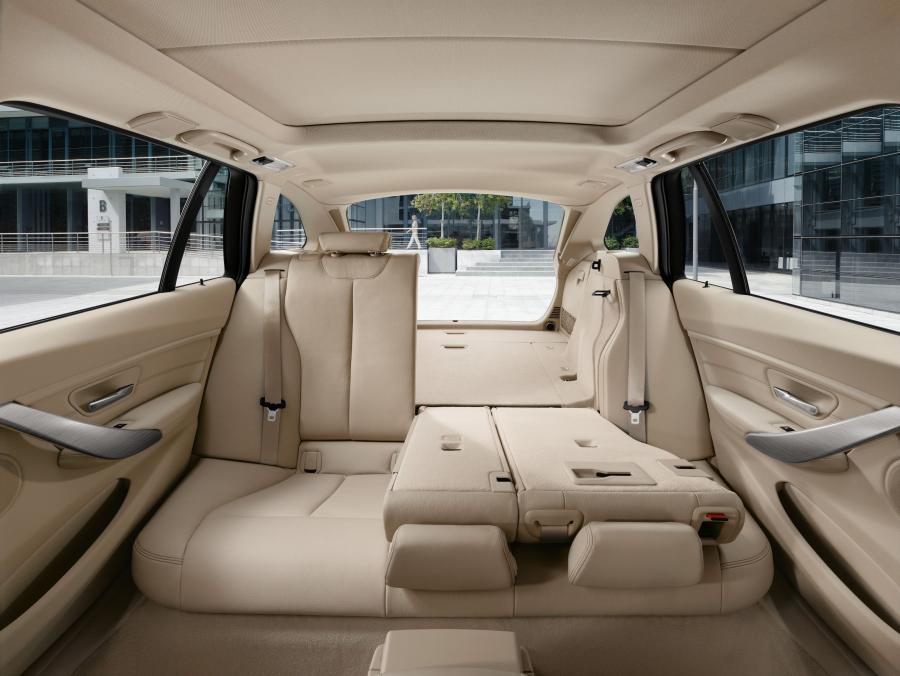  BMW 3-Series Touring 2013 года  (фото 7 из 23)